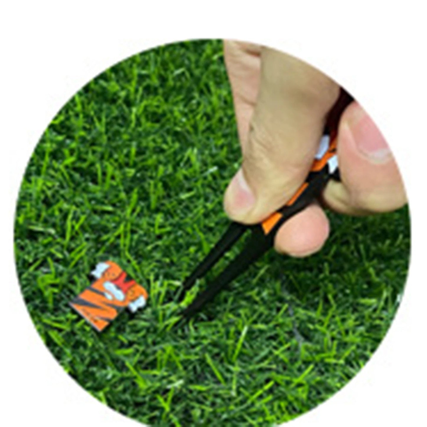 Golf Divot Repair Tool with Golf Ball Marker Anti-Scratch Cartoon Tiger Pattern Golf Pitch Repairer Divot Tool Golf Accessory